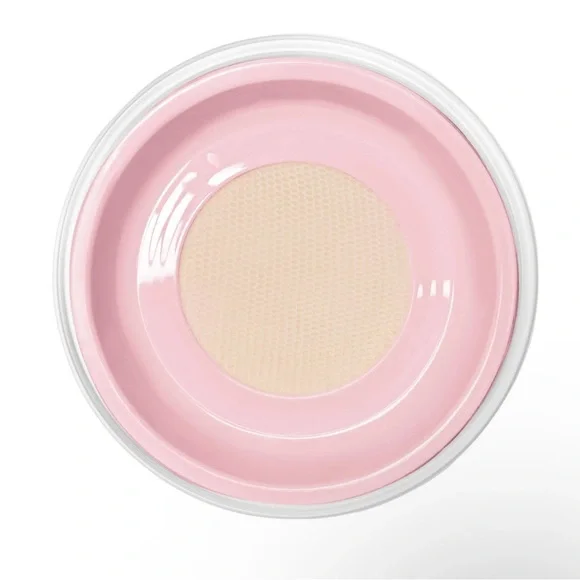 Kylie Cosmetics Translucent Setting Powder - Picture 8 of 8